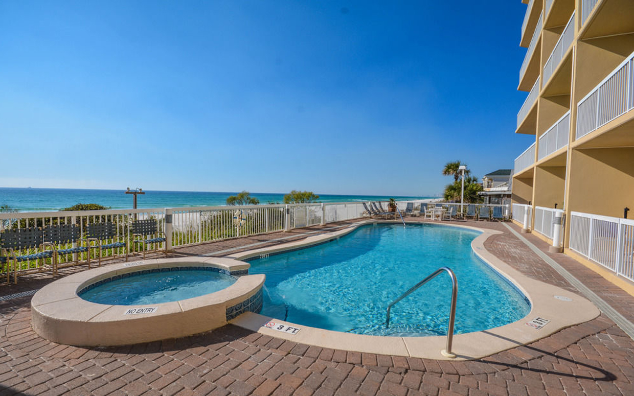 Nearby Hotels & Condominiums